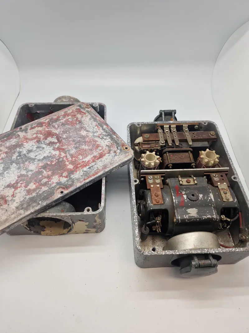 2 stk omformere til tyske panzer køretøjer WW2 - den ene kun skalden