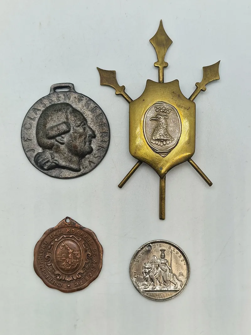 Lot diverse tokens mm.