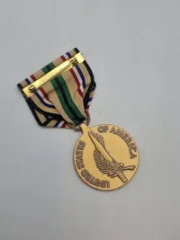 2 stk originale amerikanske medaljer