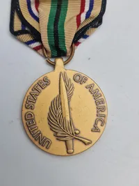 2 stk originale amerikanske medaljer