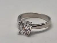 Fingerring af forgyldt sterlingsølv med certifikat