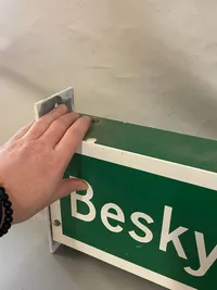 Originalt skilt - Beskyttelsesrum - med lys