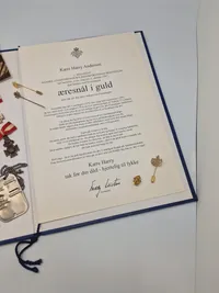 Originalt lot på dansk soldater med Guldnål 1 regiment