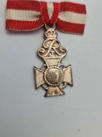 Originalt lot på dansk soldater med Guldnål 1 regiment