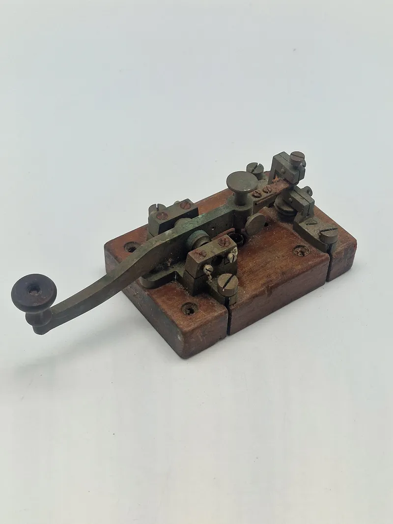 Original morsenøgle, brugt under WW2 af modstandsbevægelsen