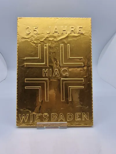 Original plakette fra SS veteranforeningen HIAG, givet til navgiven Dansker
