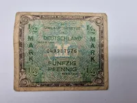 Samling originale militære pengesedler