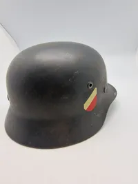 Original tysk M/40 hjelm - decaler er efterkrigs