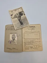 Original Waffen SS politi solbuch med foto