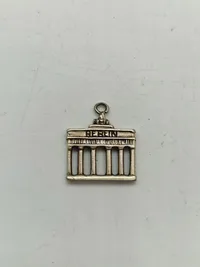 Sølvvedhæng forstillende Brandenburger Tor fra Olympiske lege i 1936