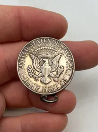 Original Kennedy Half dollar af sølv - omdannet til vedhæng