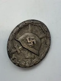 Originalt tysk Verwundetenabzeichen im silber