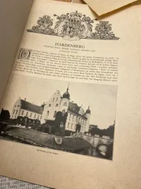 Ekstremt sjældent originalt lot som hidrører den tyske flygtningelejr på Krenkerup gods - et spændende lot med masser af personlige papirer på både dansk og tysk samt rationeringsmærker, passérsedler