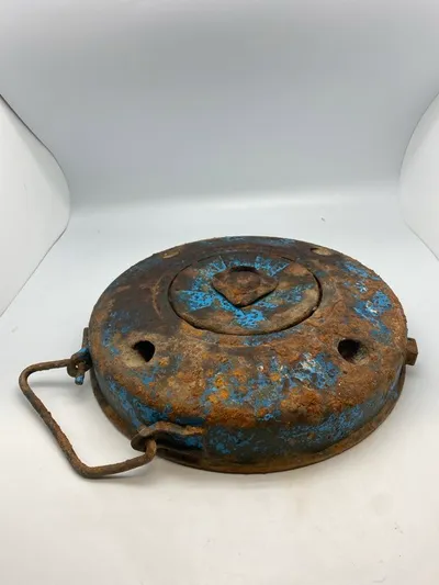 Original tysk Tellermine 42 with fluted top for extra strength