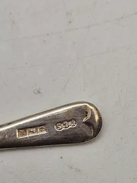 Ældre salt og pepper sæt - pletsølv