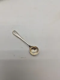 Ældre salt og pepper sæt - pletsølv