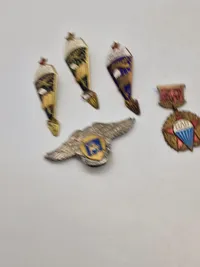 Samling originale russiske badges - ældre emaljerede udgaver