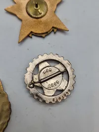 Samling originale russiske badges - ældre emaljerede udgaver