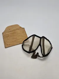 Originale tyske støvbriller med etui