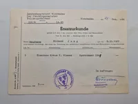 Sjældent originalt lot fra samme mand som har været tysk soldat under ww2 og har fortsat i forsvaret efter krigen. Bemærk hans erstatnings urkunder på hans ww2 ordner, bl.a. nahrkampfspange