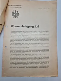 Sjældent originalt lot fra samme mand som har været tysk soldat under ww2 og har fortsat i forsvaret efter krigen. Bemærk hans erstatnings urkunder på hans ww2 ordner, bl.a. nahrkampfspange