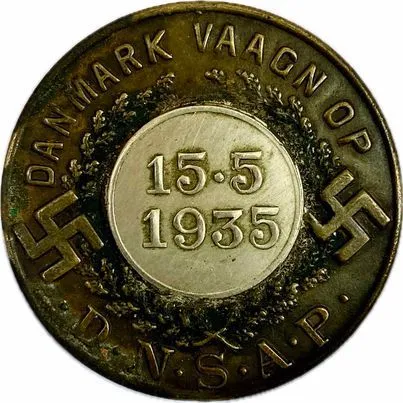 Ekstremt sjældent stort DNSAP mærke fra 1935