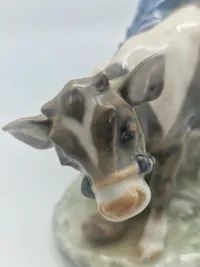 Royal Copenhagen Dreng Med Kalv Figur Nr. 772
Designer Christian Thomsen