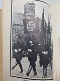 Godt opslagsværk om tyske daggerter, knive mm.