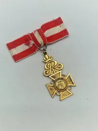 Samling militæres pins og nåle