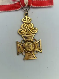 Samling militæres pins og nåle