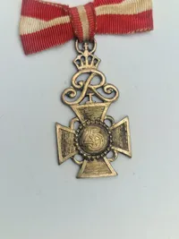 Samling militæres pins og nåle