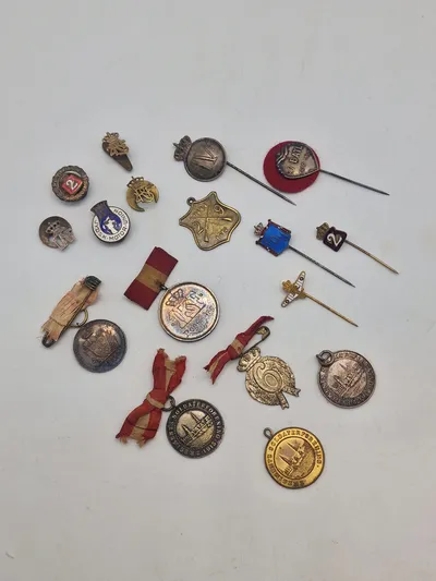 Samling militæres pins og nåle