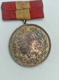 Samling militæres pins og nåle
