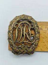 Originalt Deutsches Reichssportabzeichen (DRL) bronze med fremstiller