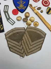 Lot diverse dansk militaria mm.