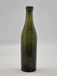 Sjælden original flaske fra P.Petersen (Sønderborg/Sonderburg) bemærk teksten er tysk, da flasken er fra før genforeningen 1920