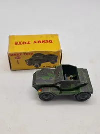 Militær legetøjs bil - Dinky Toys