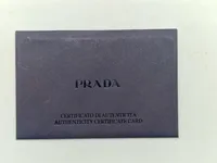 Original Prada taske med tilhørende kasse