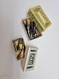 Originalt tysk ww2 lot med bl.a. foto, barber skraber mm