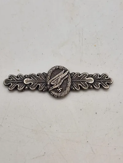 Tysk faldschirmsjäger clasp - veteran stykke???