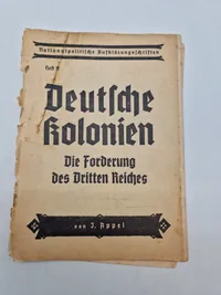 Samling hæfter tilhørt Lorenz F. Lorenzen Frikorps Danmark