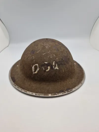 Original Tommy hjelm - ww2 1940 dateret