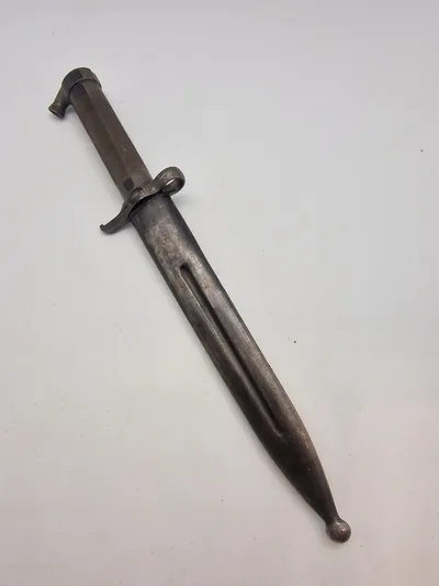 Original svensk M/96 bajonet brugt i den Danske brigade i Sverige