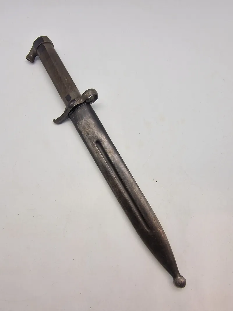 Original svensk M/96 bajonet brugt i den Danske brigade i Sverige