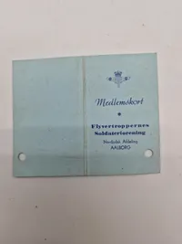 Original dansk soldater bog med omslag for Flyversoldat Karup 1939 med ID disk