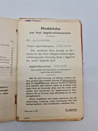 Original dansk soldater bog med omslag for Flyversoldat Karup 1939 med ID disk