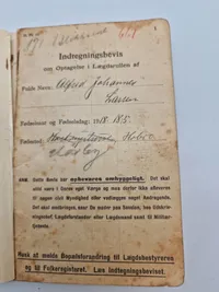 Original dansk soldater bog med omslag for Flyversoldat Karup 1939 med ID disk