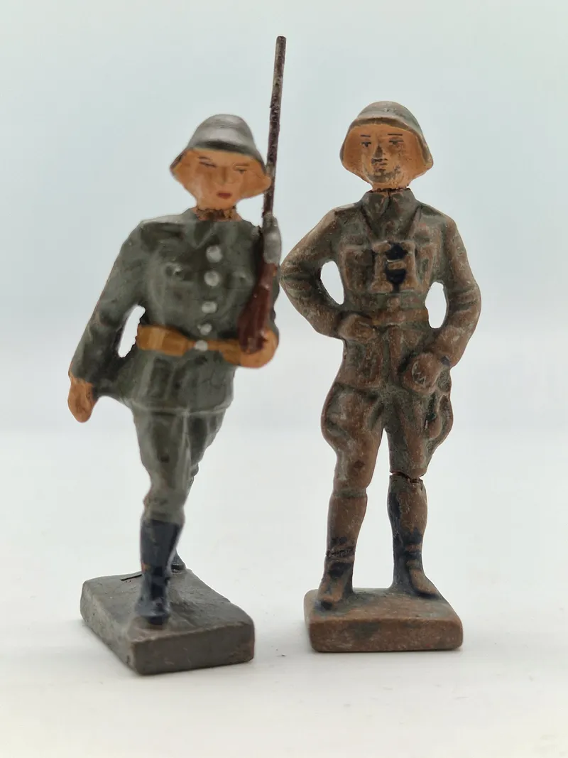 Originale tyske linoliumsfigurer