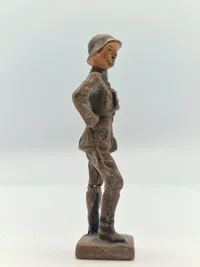 Originale tyske linoliumsfigurer