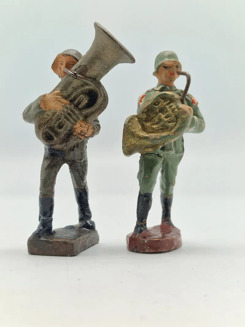 Originale tyske linoliumsfigurer